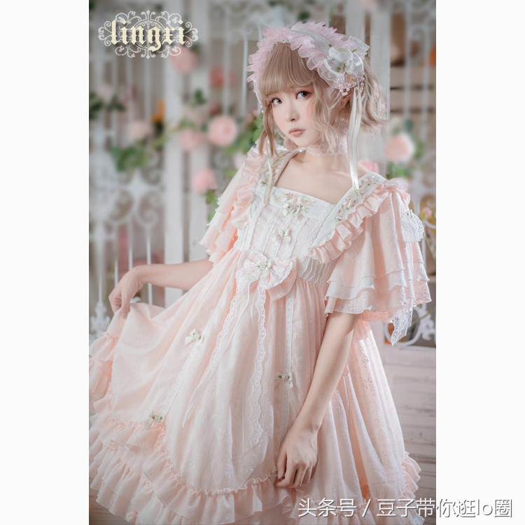 洛丽塔100以内裙子正版店铺,非常简易的洛丽塔小裙子