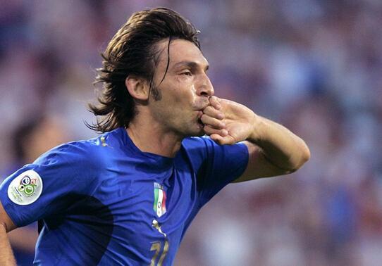 足坛历史十大边锋,足坛史10大球星