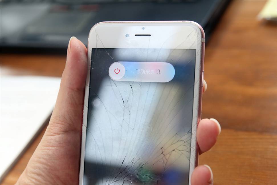 鑻规灉6splus鐖嗗睆,鑻规灉6sp纰庡睆娴嬭瘯