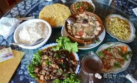 环游洱海的小吃,自驾环游洱海吃饭