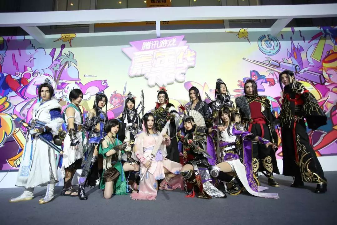 澶╁垁濠氱ぜ鐜板満鐪熶汉,澶╁垁涓婚鐪熶汉濠氱ぜ