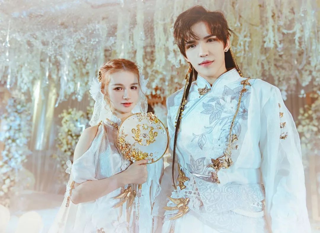 澶╁垁濠氱ぜ鐜板満鐪熶汉,澶╁垁涓婚鐪熶汉濠氱ぜ