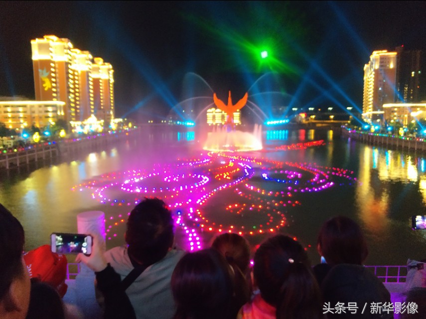 陕西凤县音乐喷泉灯光秀,凤县凤凰喷泉今晚开放不