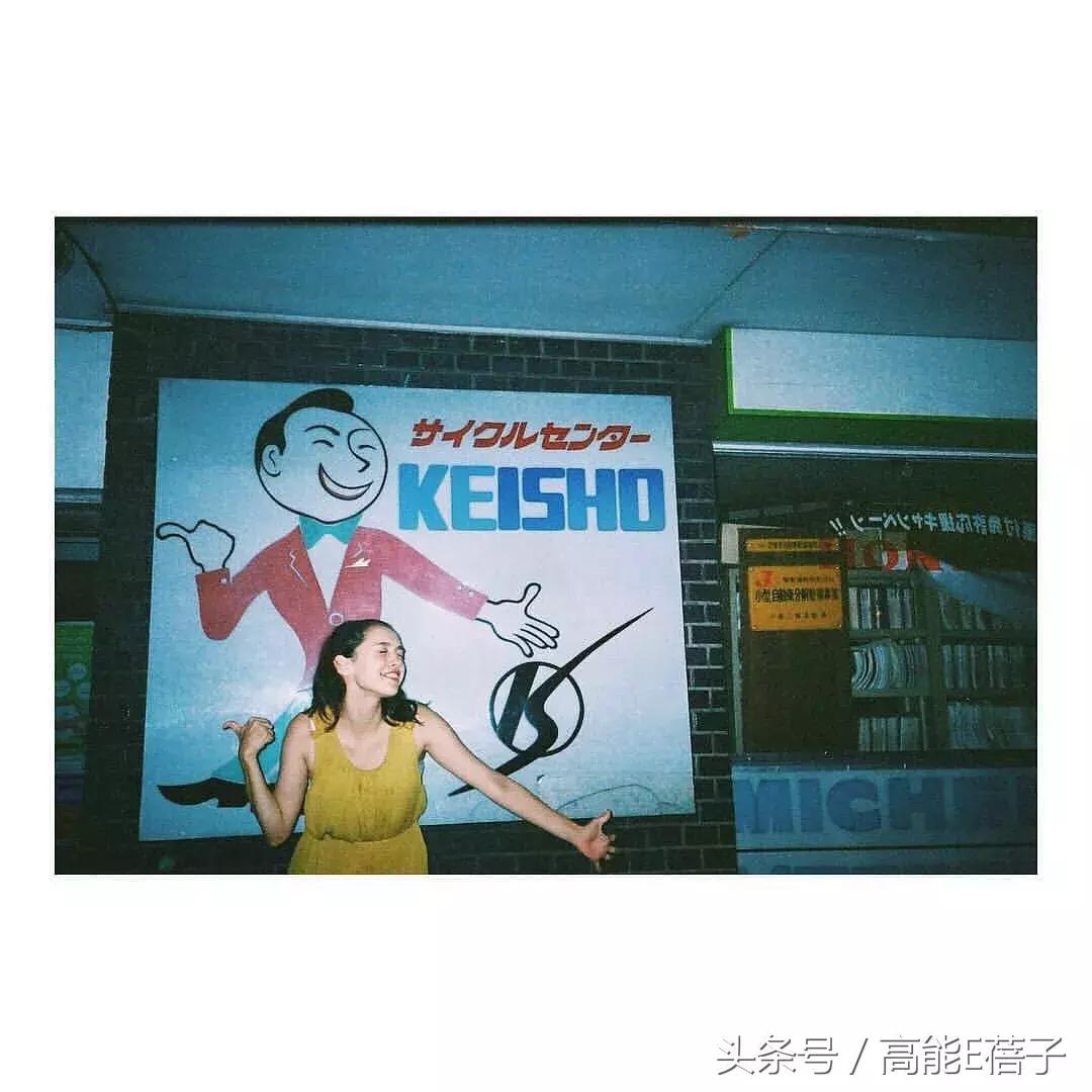 拍照pose技巧和方法,女生拍照剪刀手pose