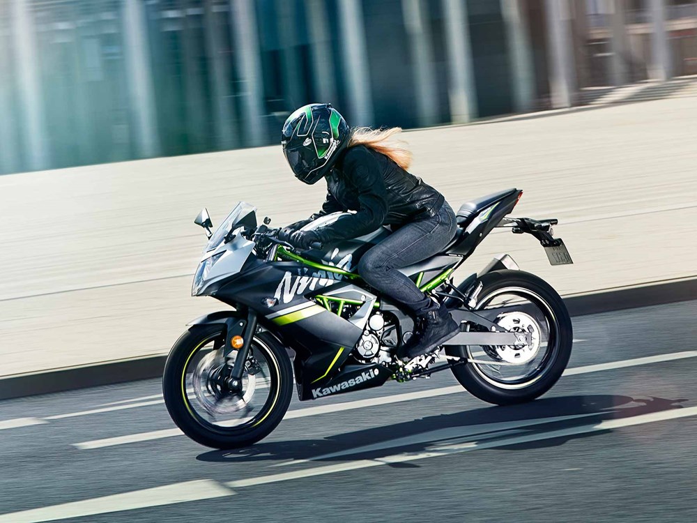 川崎ninja125价格,川崎发布全新ninja250入门级跑车