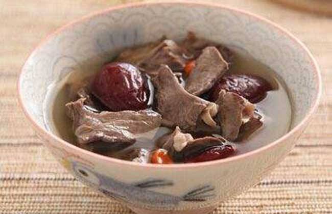 气血亏虚长斑吃什么中药,女人气血虚长斑中药方