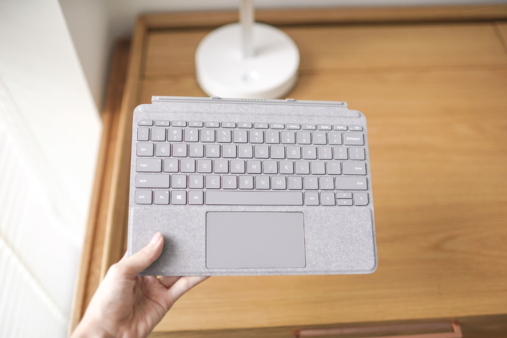 备机的首选，微软MicrosoftSurfaceGo开箱