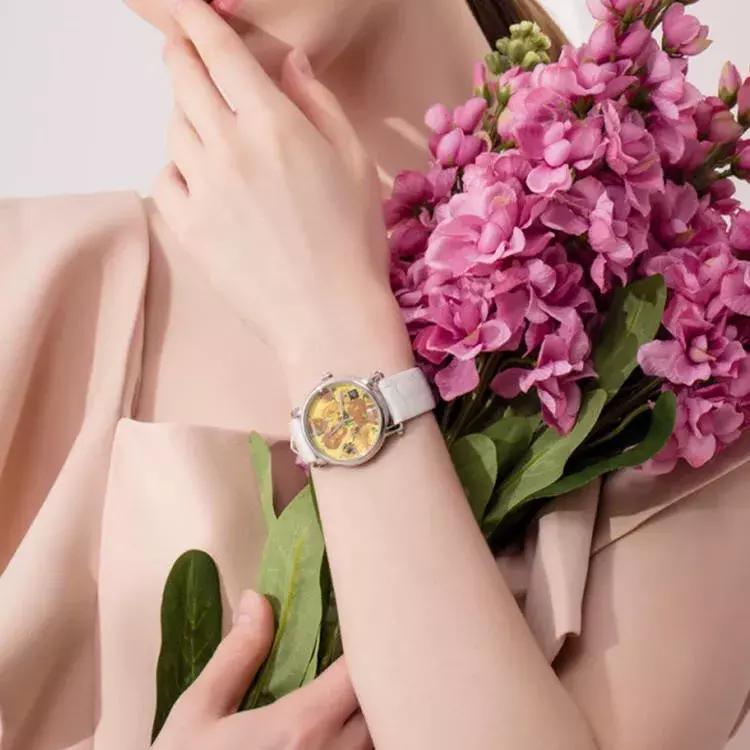 梵高全沉浸式艺术馆深圳店,梵高展厅礼品店