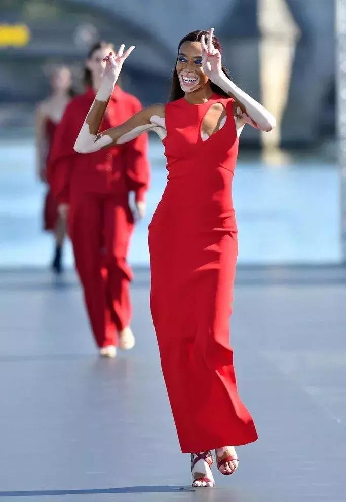 什么样的美萝莉，能让整个好莱坞等她长大？