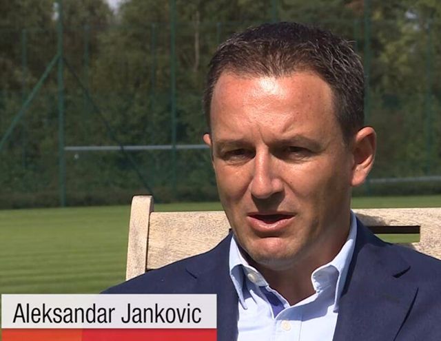 中国足球三大队伍全面崩溃:崇洋媚外成基本,无脑整改陷入死循环