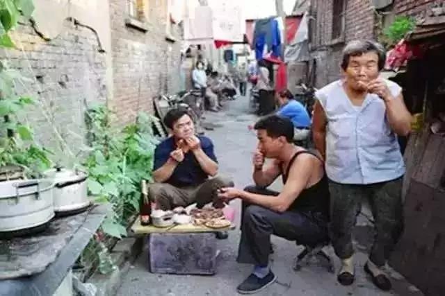 天津最奇葩的便利店 (天津水上公园奇葩跳舞视频)