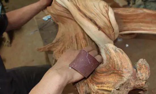 崖柏的正确打磨方法,崖柏无事牌打磨抛光教程