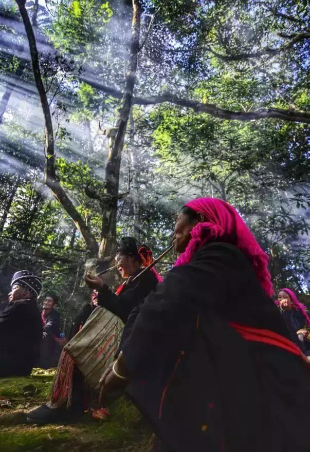 中国最后一个原始部落的真实生活,遗憾中国仅存的原始部落