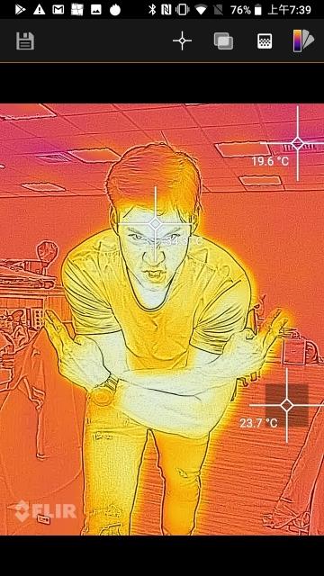 生而硬派！测距、空气检测、热成像三合一CATS61最牛铁人手机！