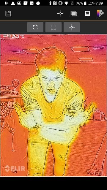 生而硬派！测距、空气检测、热成像三合一CATS61最牛铁人手机！