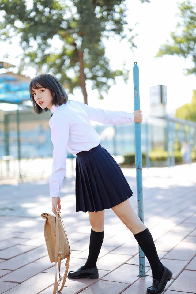 佳能专微电池续航好吗,佳能高感升级