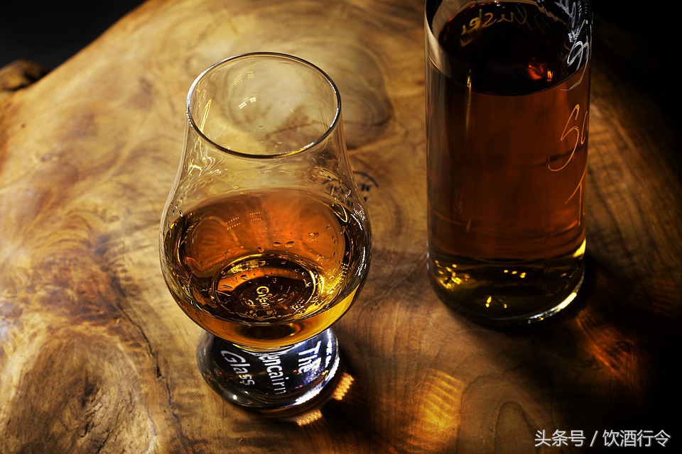 朋友聚会酒怎么喝不尴尬,朋友聚会如何避免尴尬游戏