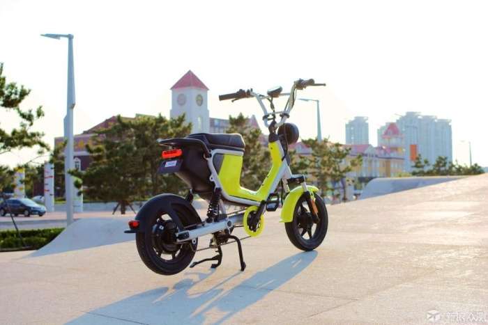 小牛电动车um测评,40kg的电动车