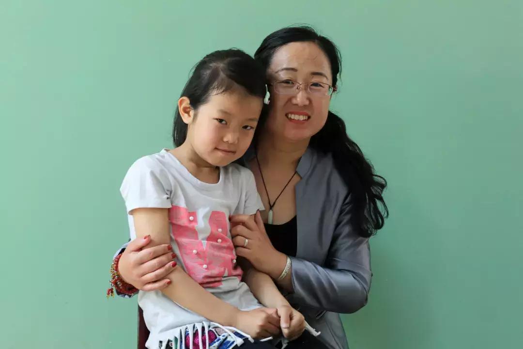 “妈妈，我同学说你好土”，这个妈妈的做法值得点赞