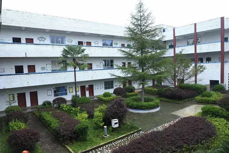 余庆县小学大全,余庆县小学