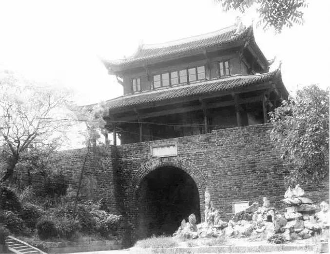 辛亥革命为什么发生在武昌,辛亥革命发生的主要原因