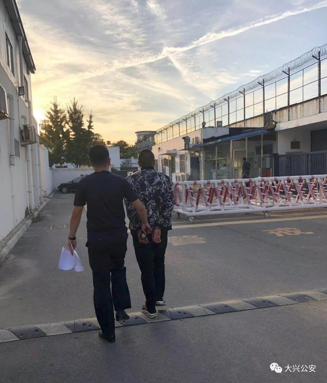 朝阳区派出所抓过的明星,派出所能查明星户口吗