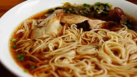 古镇旅游美食推荐,去古镇吃好吃的