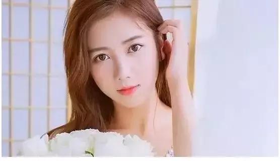 换季秋日肌肤焕活,秋日护肤水润先行