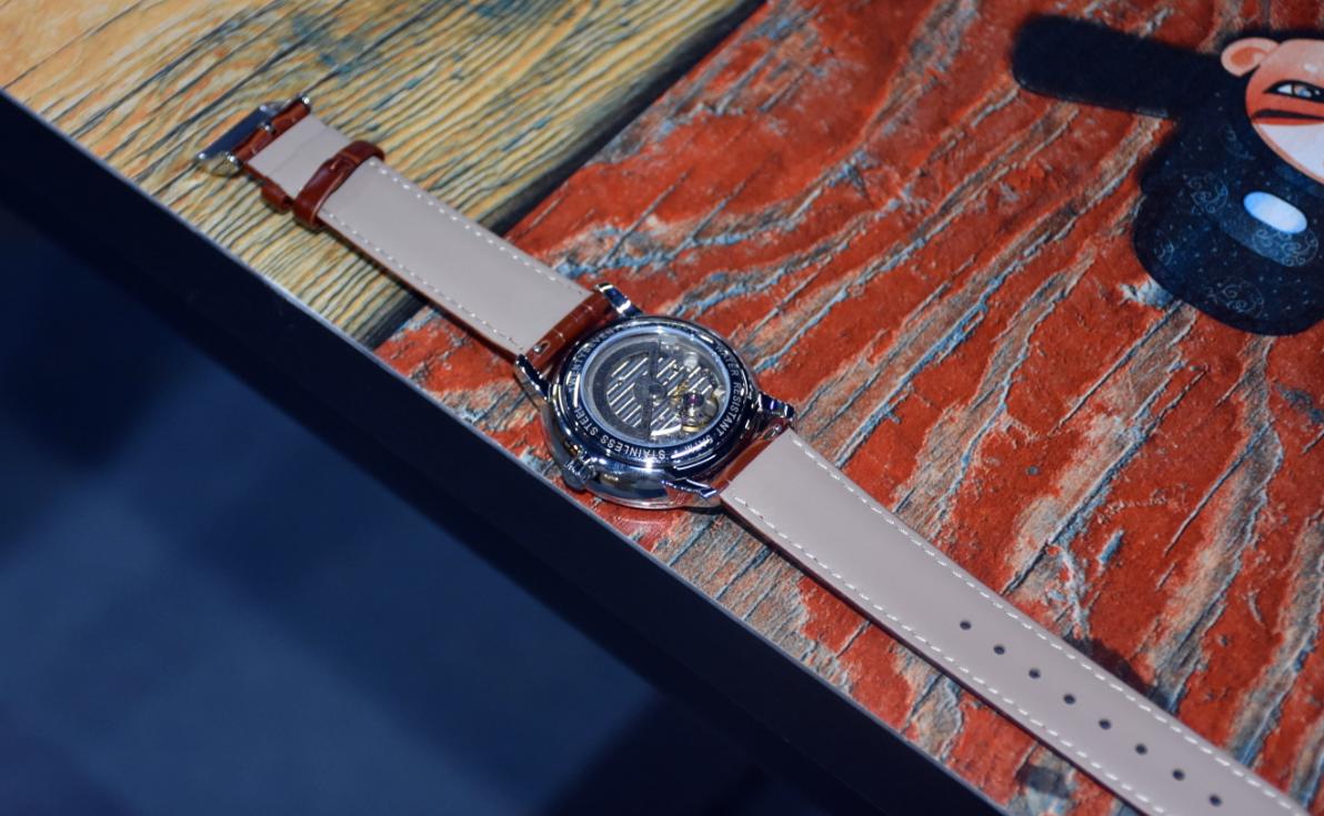 小米有品轻派双显电子表按键失灵,小米有品轻派户外双显手表