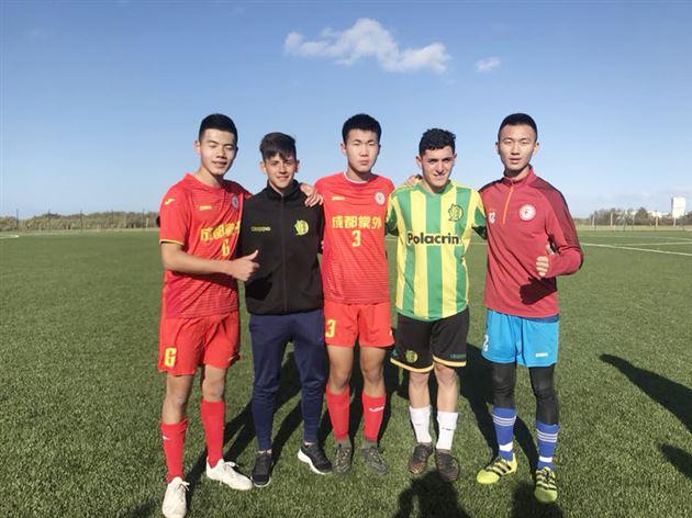这个国庆,棠外足球小将代表成都市赴阿根廷布省“踢出个未来”!