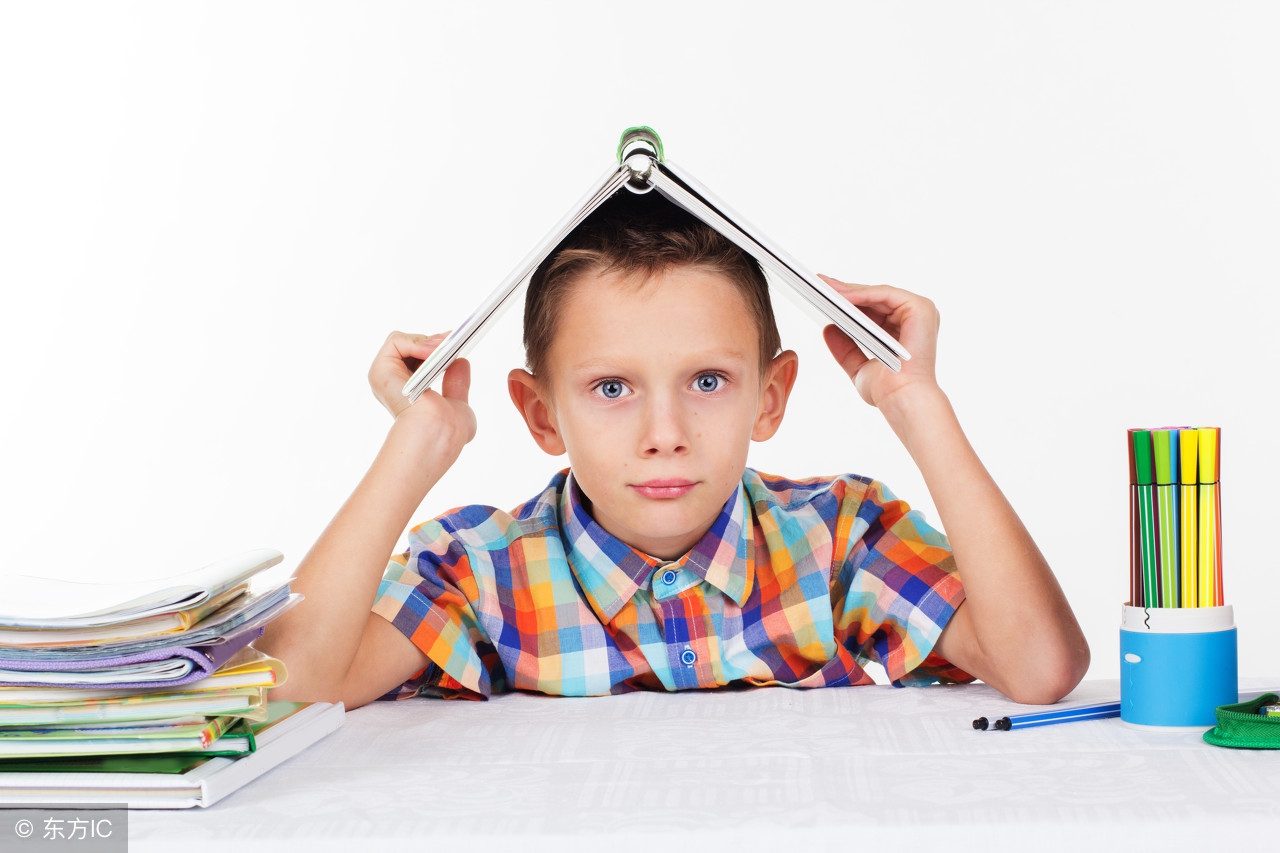 30年老教师坦言：不用报班，记住这些成语，孩子写作文次次满分！