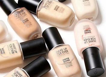 粉底抗氧化及持妆测评,哪个牌子的粉底妆感比较重