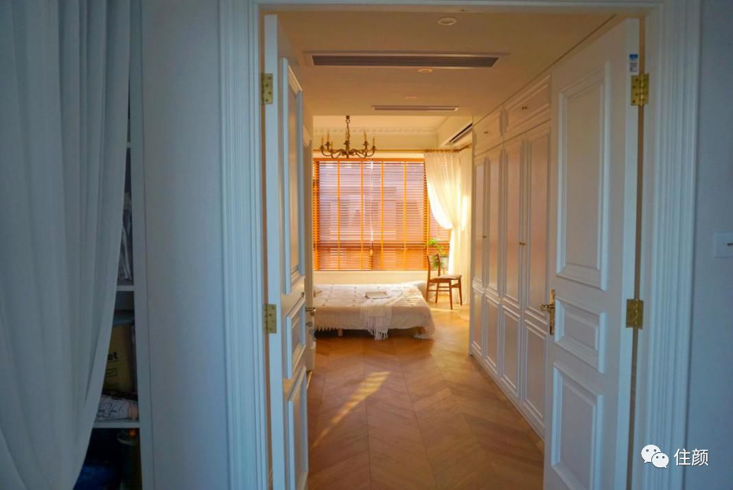 她不跟风网红款，竟花了60w把一堆旧家具搬回了家！