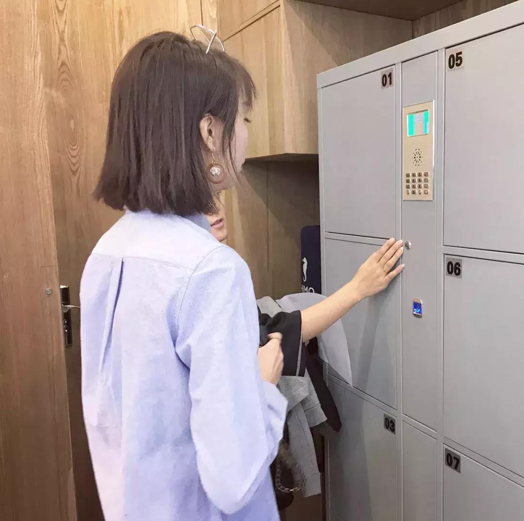 女生精致的证件照,最美证件照必修课