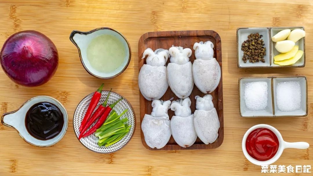 墨鱼仔带籽鱿鱼开袋即食香辣,墨鱼鱿鱼章鱼哪种好吃