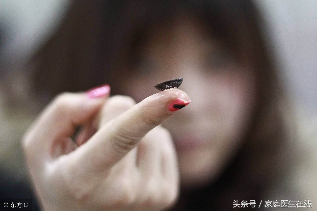 长期戴美瞳对眼睛的危害 (经常戴美瞳对眼睛有什么危害)