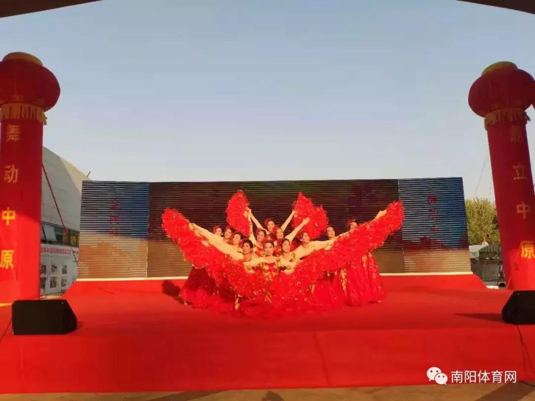 舞动广场健身操,2018南阳市广场舞健身操