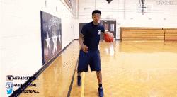 欧文控球是个什么水平,欧文控球训练动作同款