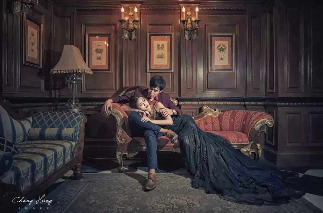 小个子拍婚纱照能拍出高级感,婚纱照拍摄怎么摆姿势更上镜