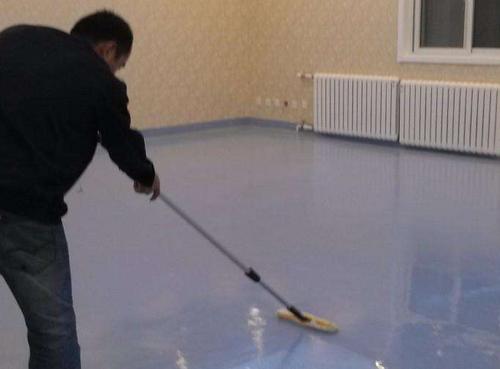 如何给地板打蜡地板不发黄,地板深度清洁打蜡