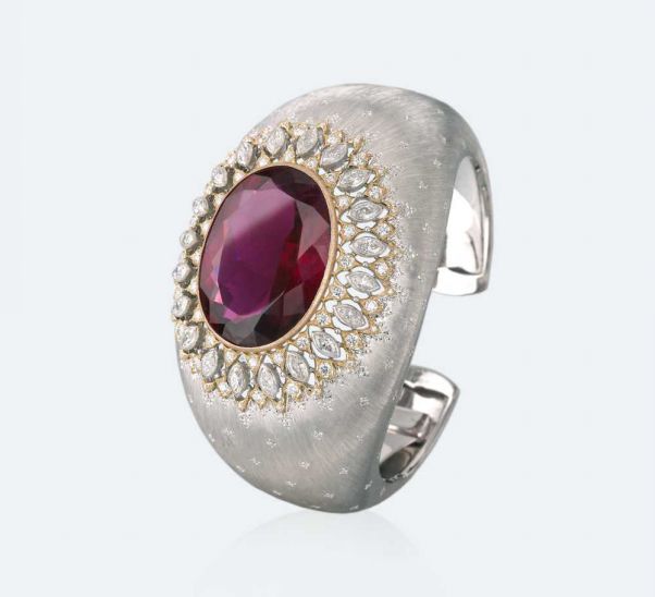 布契拉提,用黄金做蕾丝的“金艺王子”