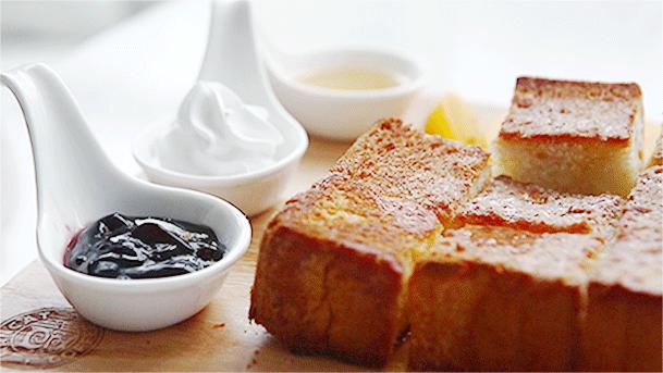 南阳shou家全透明撸猫咖啡馆！有手臂长的牛排！面包届的法拉利！