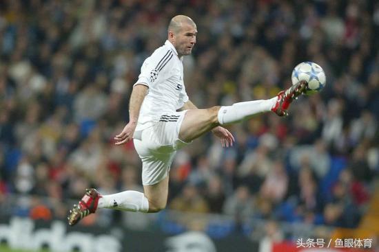 曾经世界足坛十大巨星排名,世界足坛近十年十大巨星