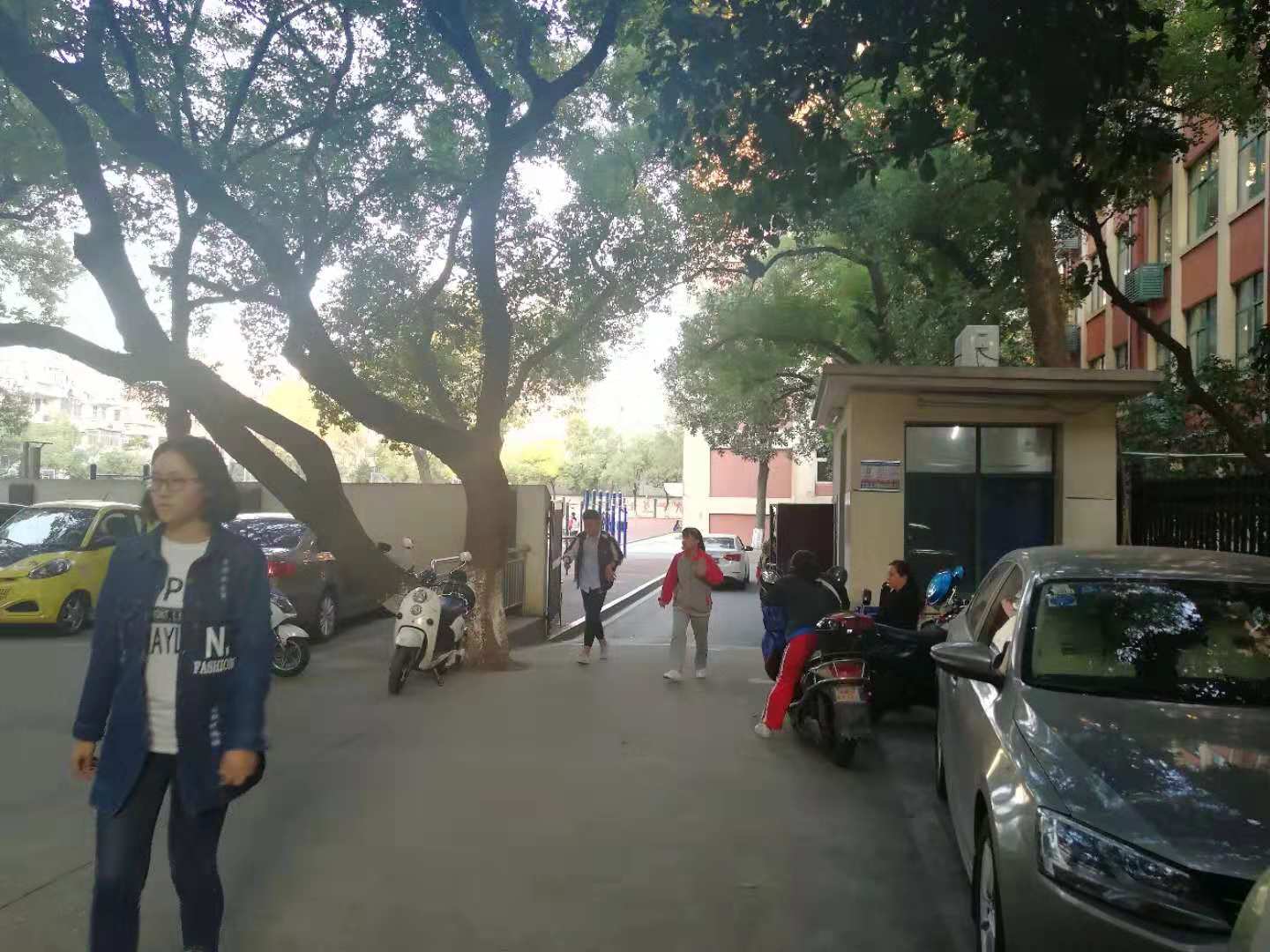 南昌经开区南昌十中,南昌一中和南昌十中