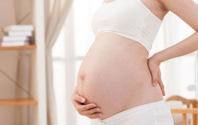 怀孕后总感觉口渴怎么回事,怀孕三个月老是感觉口渴怎么回事