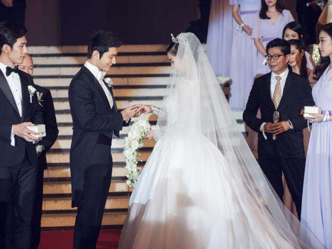 鍗冧竾绮変笣鍒嗛亾鎵暢,鍙嶇洰鎴愪粐鏄庢槦