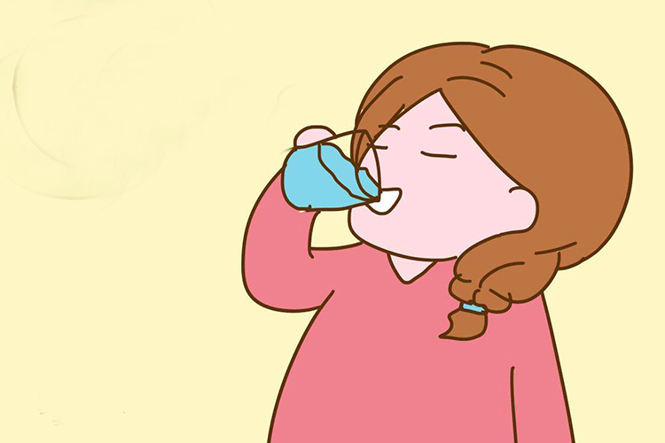 女性口渴是什么原因造成的,怀孕口渴尿多是什么原因