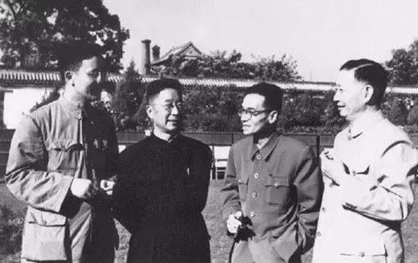 40张照片卡点回忆节奏快,那些惊艳了时光的老照片