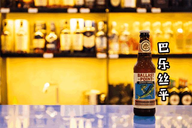 夜场界地震了！观音桥新开一家奇葩酒吧，整条街的风头都被它抢了