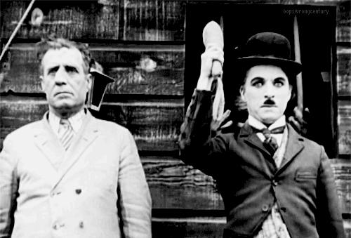 徐峥和沈腾对话完整版,徐峥沈腾两个笑星同台